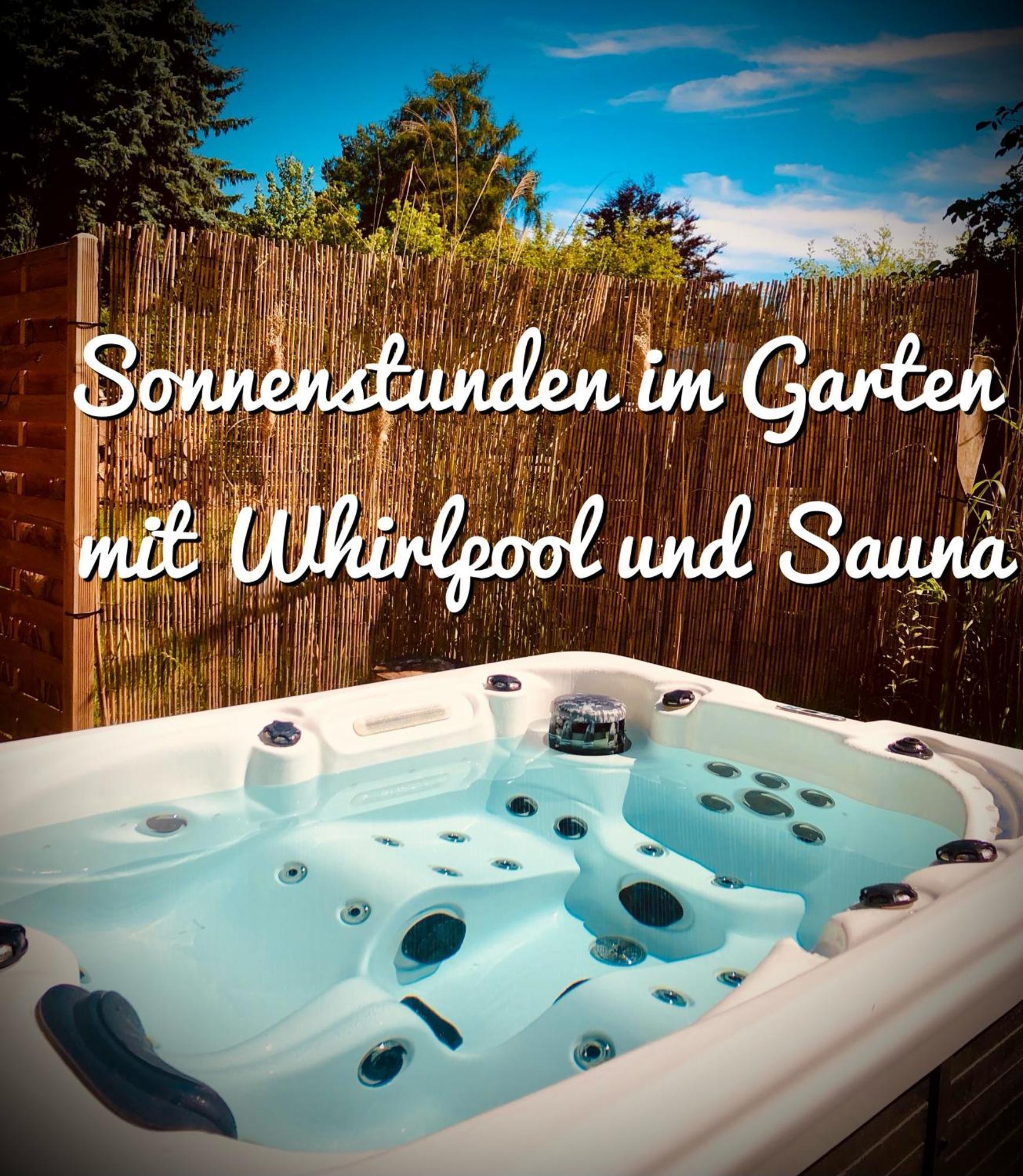 GartenLoft mit Outdoor Whirlpool und Garten Petershagen-Eggersdorf Buitenkant foto